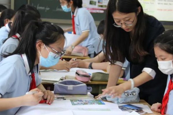 哪句诗描写冬季美景蚂蚁庄园的句子