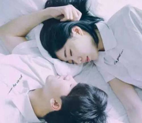 男朋友玩你的是什么表现