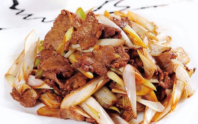 江苏徐州靠“伏羊节”火出圈,万人空巷吃“伏羊”,羊肉有哪些吃法?