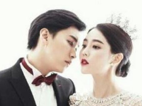 晟敏与妻子在台上热吻，他们为何要在节目中这么做？