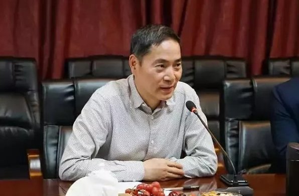 青山集团真正的老板是中央