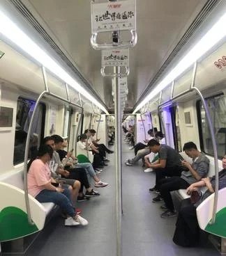 郑州地铁5号线失联者邹德强遗体被找到，妻子为了寻他都做了什么？