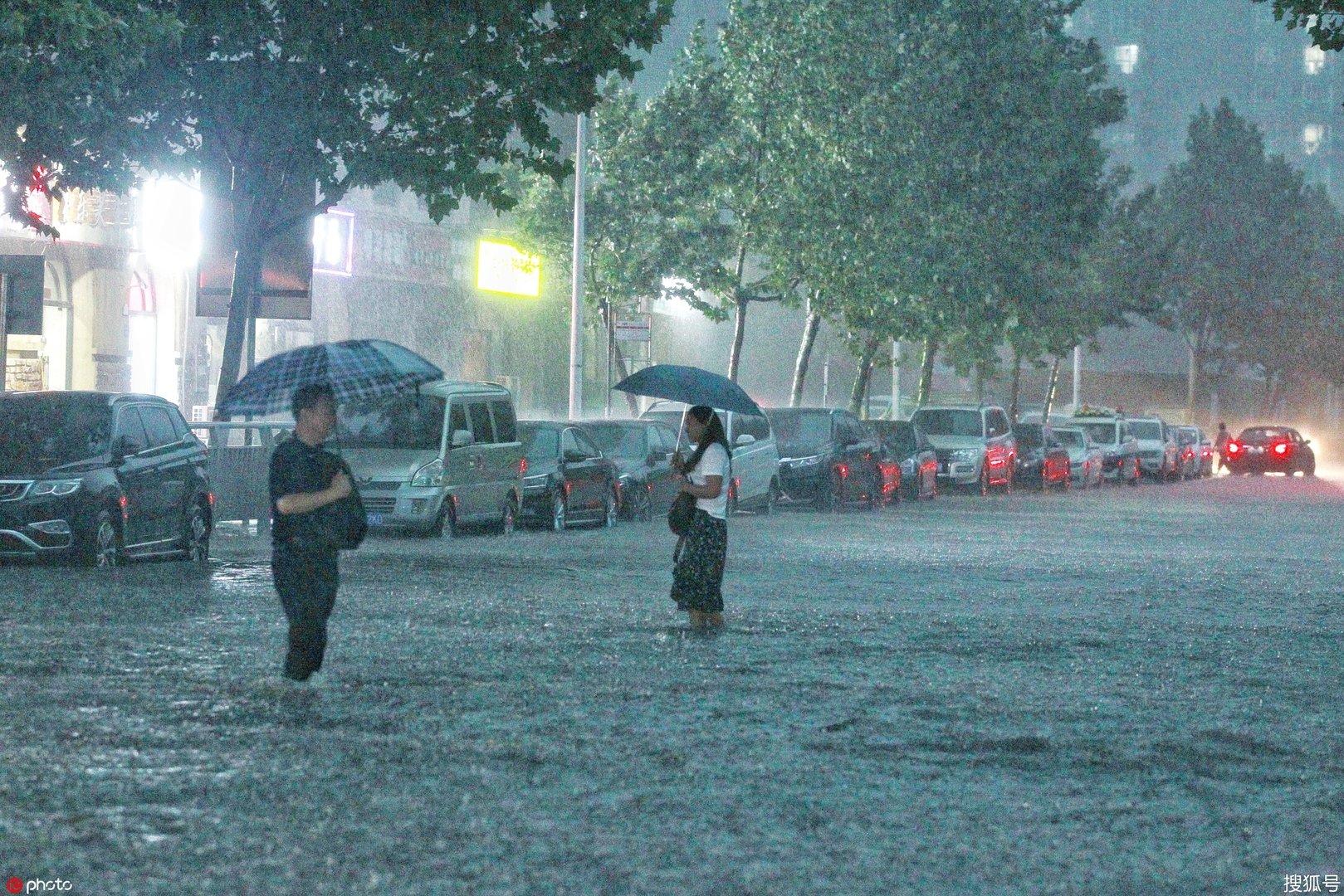 为什么河南最近频繁遭遇强降雨？