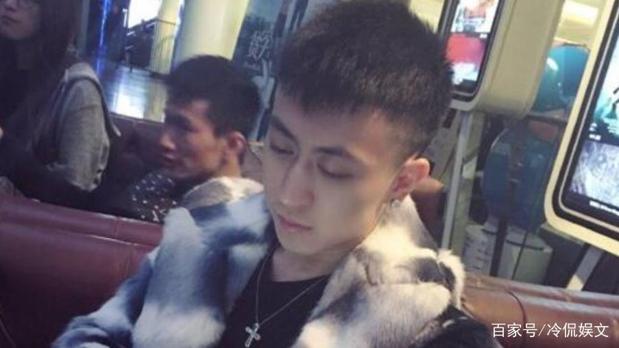 身家百亿却低调做事，一双鞋价值三十万，一支烟价值三万，这个人是谁？