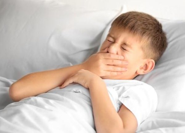 浙江杭州男孩久咳不愈被1.88元药治好，之前为什么没能治好？