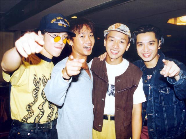 求几张黄家驹的桌面壁纸 单人或四个人的都行 要清晰的 本人19寸液晶显示器