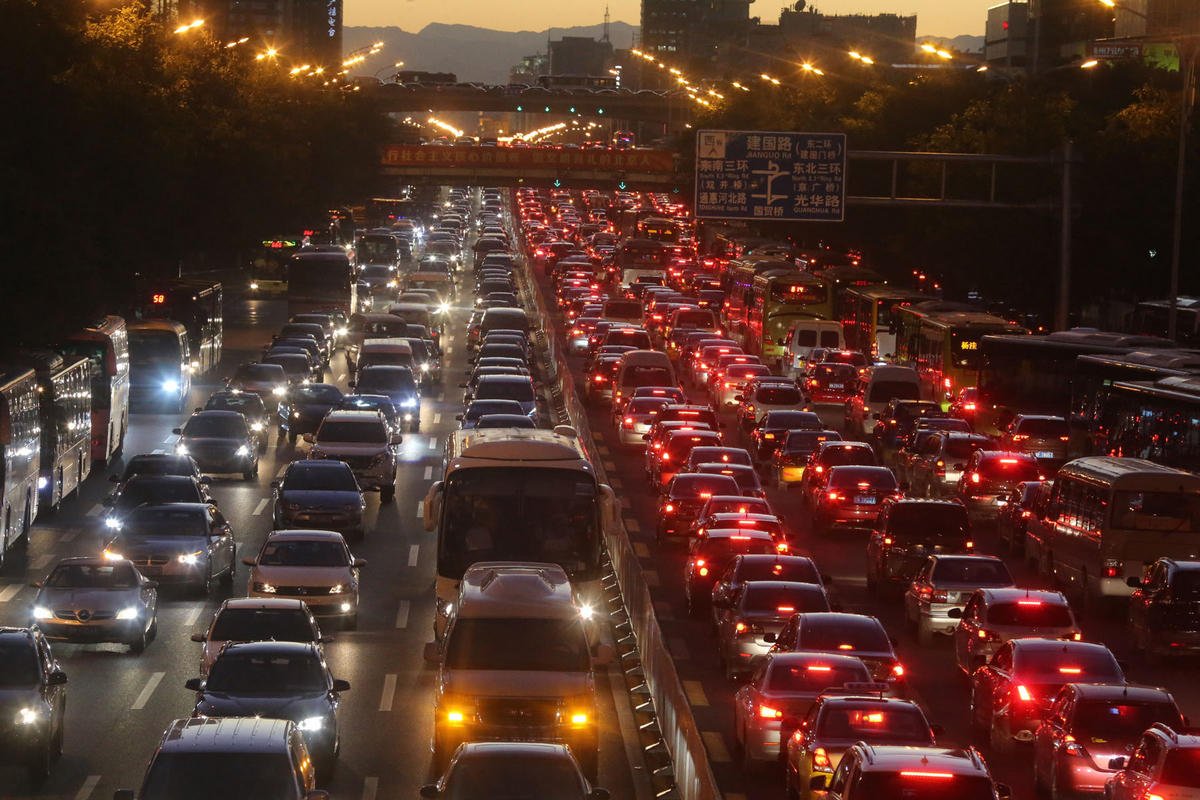 四川出租车与货车相撞致4人死亡是怎么回事