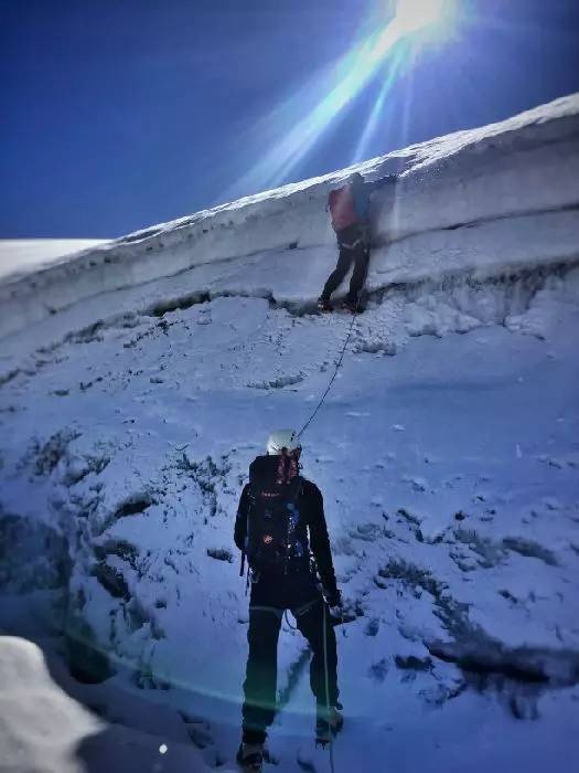 “百尺竿头更进一步”的意思是什么意思