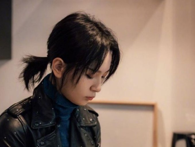 “不受欢迎”的周笔畅默默圈粉三千万，她成功的超越李宇春，你怎么看？