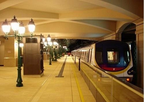 深圳地铁安全宣传漫画引争议，此漫画原本的宣传点是什么？