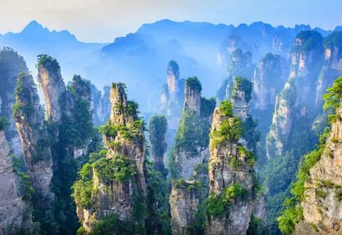 张家界一剧场约2000观众属高风险，当地做出了哪些应对举措？