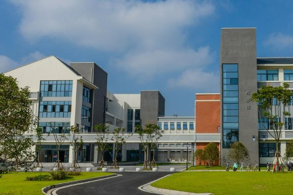 石室联中西区在成都排名