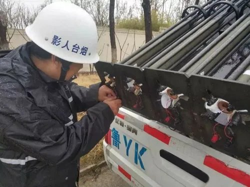 哈尔滨一居民家院里掉落一枚炮弹，具体的情况如何？