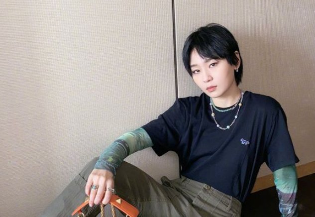 “不受欢迎”的周笔畅默默圈粉三千万，她成功的超越李宇春，你怎么看？