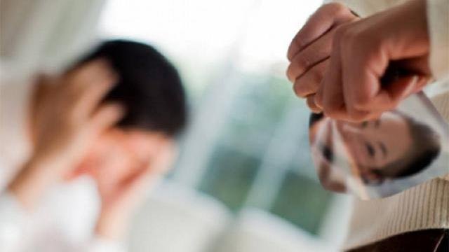 结婚3年我发现丈夫出轨，他净身出户还给300万，我赚了吗？