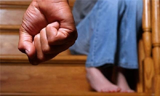 案件回顾：青海小苏丽，3岁被针线缝嘴，5岁被虐死，后来怎样？