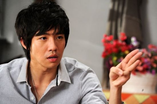 俞灏明泡澡戏拍了八个小时,你觉得他是个敬业的演员吗?