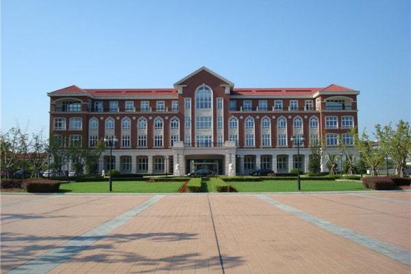 冯庸“教育救国”，变卖家产筹措150万建冯庸大学，后来他怎么样了？