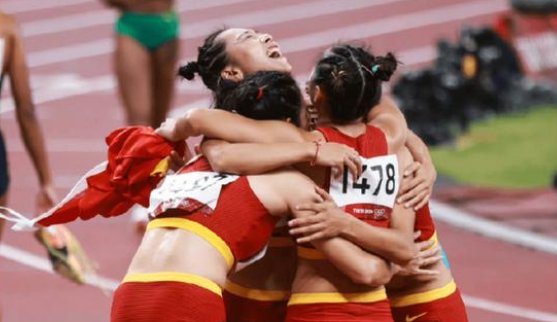 不信命！中国选手头顶哪吒头 ，四个姑娘创历史最佳成绩，她们都是谁？