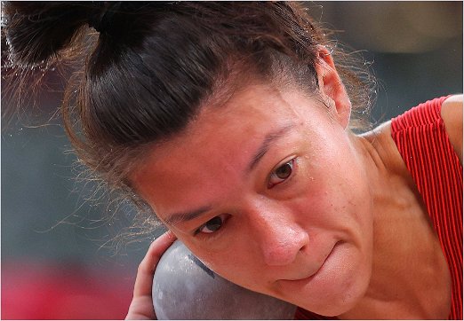 郑伊娜力个人资料