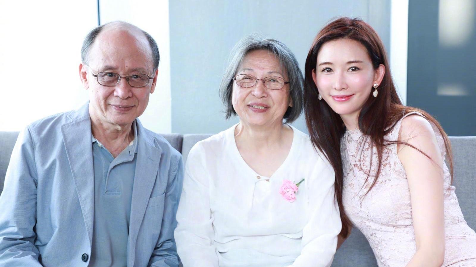 台湾第一美女，香港第一美女，大陆第一美女，差距一目了然，你更喜欢谁呢？