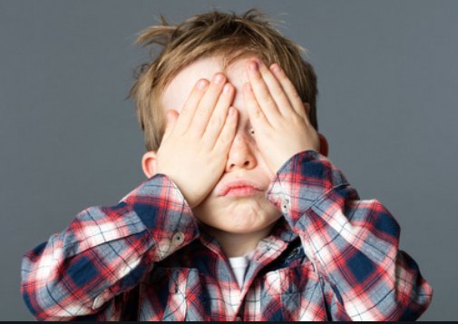 郑州小男孩看新人接吻被妈妈强制扭头，妈妈的这种行为是否会起到反作用？