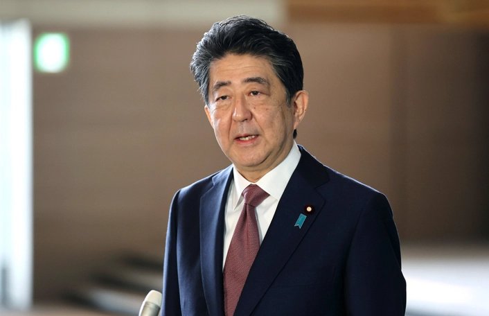 安倍抢救细节：输了2到3人份血液，被送医时安倍的状态是怎样的？
