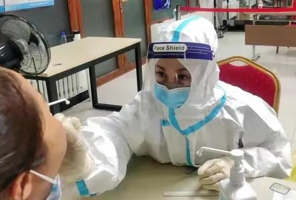 四川一水果店老板静默期营业被行政处罚，歇业的同时如何降低他们的损失？