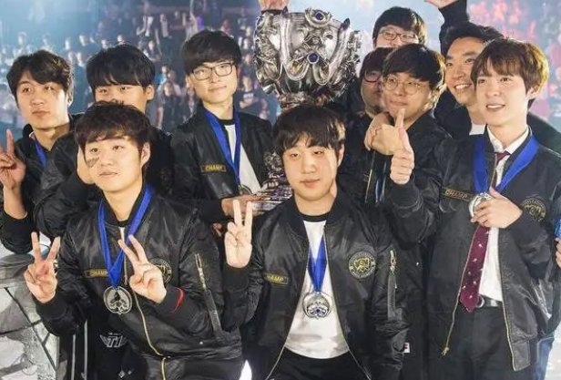 英雄联盟历届全球总冠军