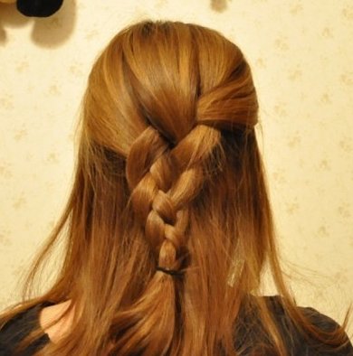 四股麻花辫编法！因为笨笨的！最好用1234注一下！谢谢了！