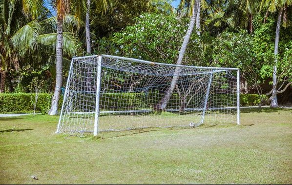 足球网有多少个洞