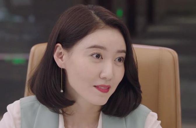 完美关系中舒晴的扮演者是谁？