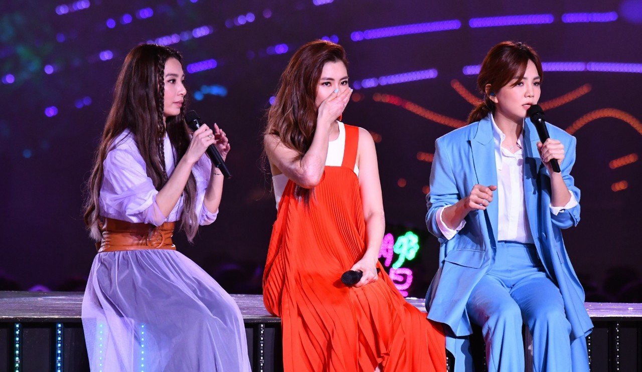 S.H.E是解散了吗？为什么不见她们合体了？