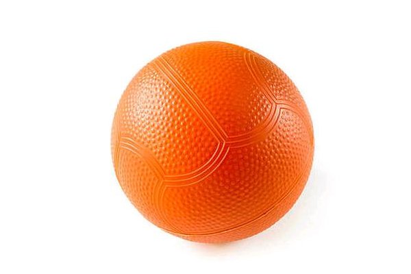 实心球技术动作要领