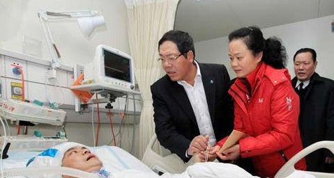 广西癌症老人三次手术后去世，家属投诉获全额退费，此事最终是如何处理的？