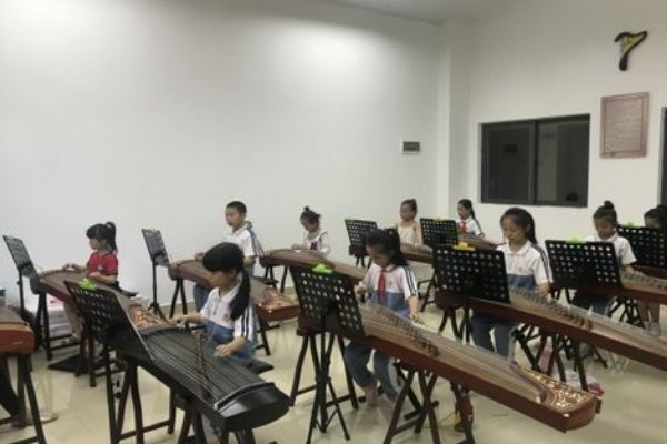 古筝培训班费用多少