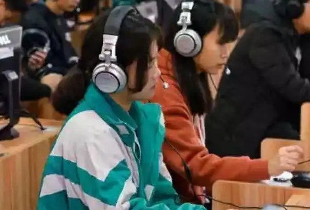 awful的用法及短语