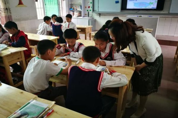 洞庭西望楚江分全诗