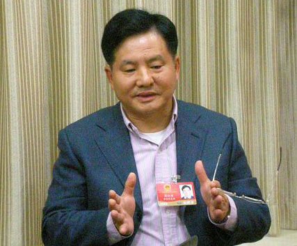 沈长富的人物简介