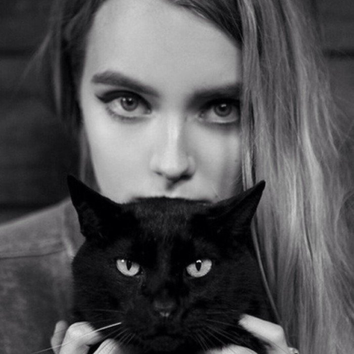 有什么好看的qq女生灰色头像