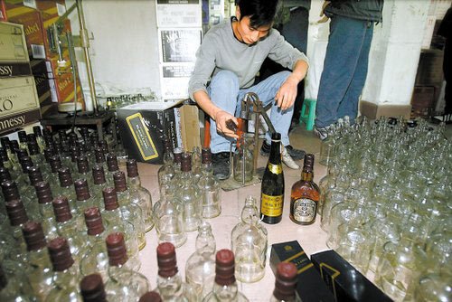 俄罗斯奥伦堡州假酒中毒事件死亡人数升至29人,为什么喝假酒会引起中毒?