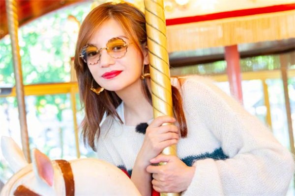 赵薇谈演员整容现象金句频出，网友大呼很透彻，到底怎么回事？