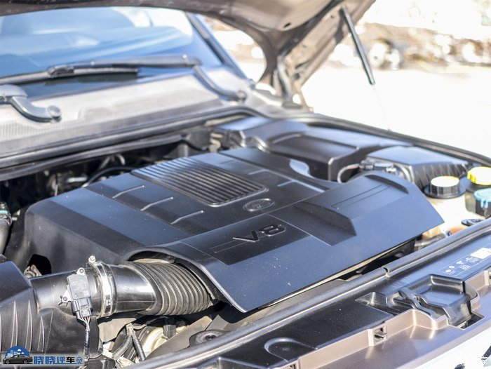 路虎发现4成为车迷心中最完美的一代发现？聊聊5.0升8缸顶配版