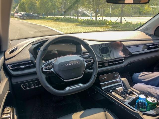 动力肉？价格贵？真实试驾五菱凯捷，大量实拍图，很值