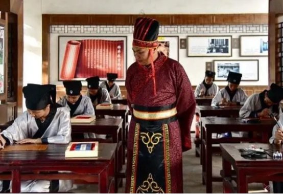 考成法的内容及意义