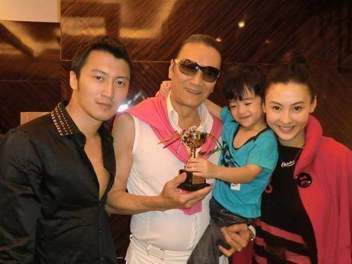 谢贤不在隐瞒，终于说出真相，张柏芝三胎与他到底有什么关系？