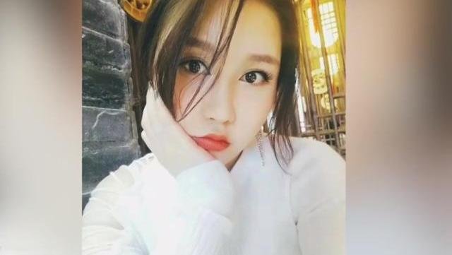 为亡妻守灵7天，殡仪馆补办婚礼：你是最美的新娘，如今怎样了？