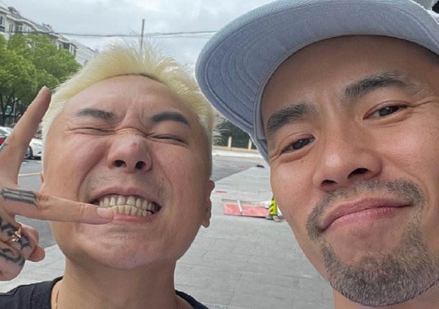 街舞队长集体致敬Acky，为什么Acky能赢得所有舞者的尊敬？