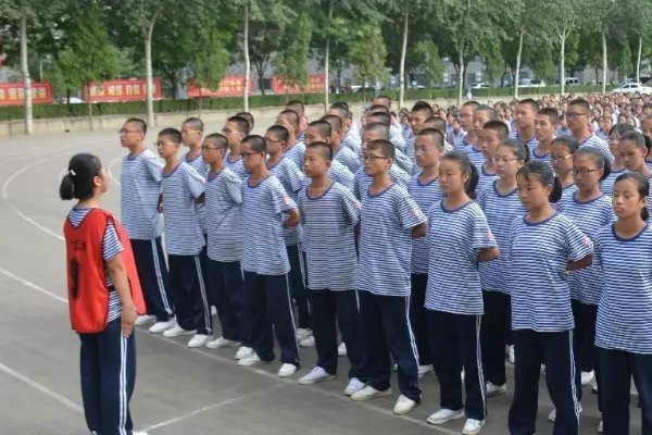 海泉中学高中借读学费多少钱一学期?