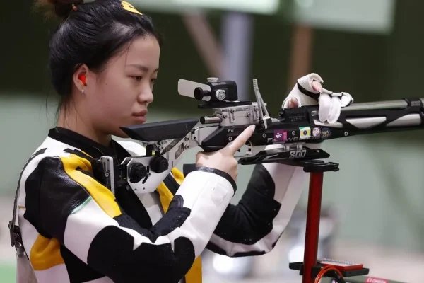 中国射击队世锦赛再夺两金，并获两个奥运席位，如何评价中国射击队的表现？